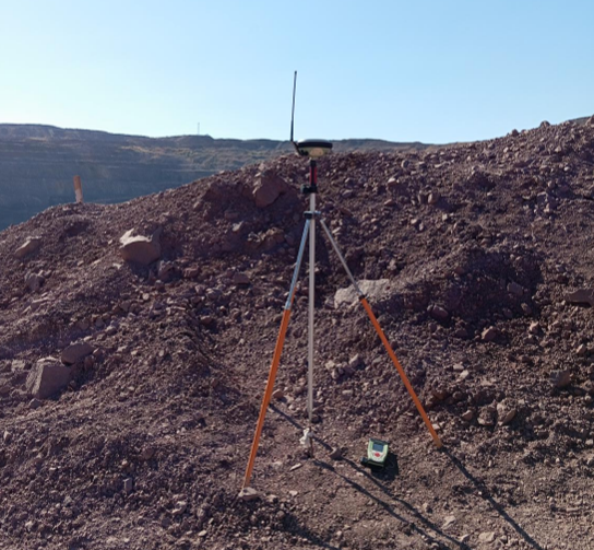 Үшқатын-III кенішіндегі орындық беткейлерін, карьер жақтарын және үйінділерді ауыстыру процестерін бақылау»